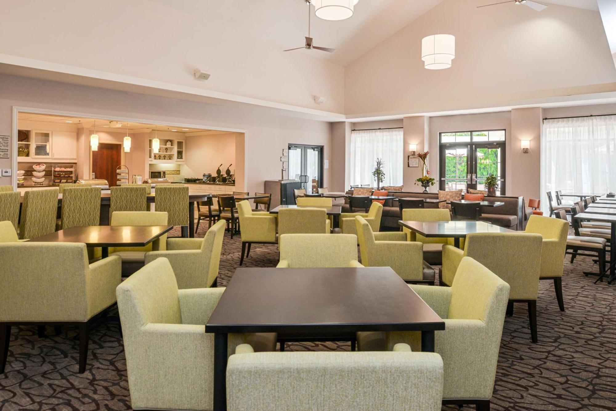 Homewood Suites By Hilton Fresno Exterior photo