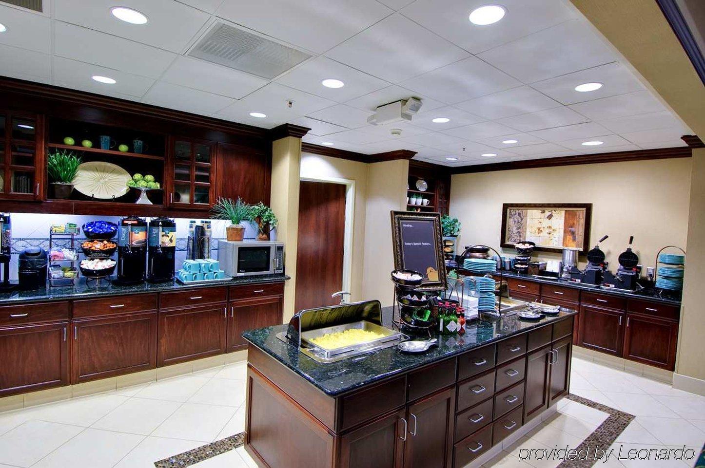 Homewood Suites By Hilton Fresno Exterior photo